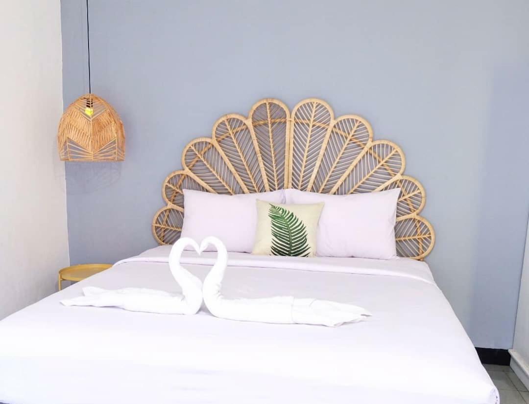 Rarem Bed & Breakfast Bandar Lampung Exterior photo