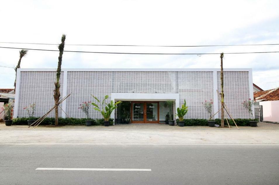 Rarem Bed & Breakfast Bandar Lampung Exterior photo
